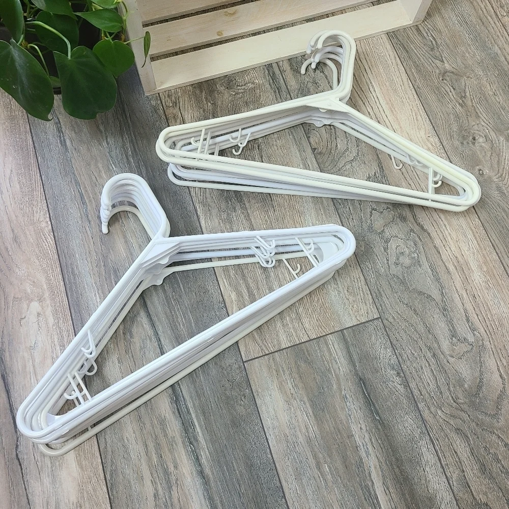 20 White Plastic Hangers | Closet Organizing